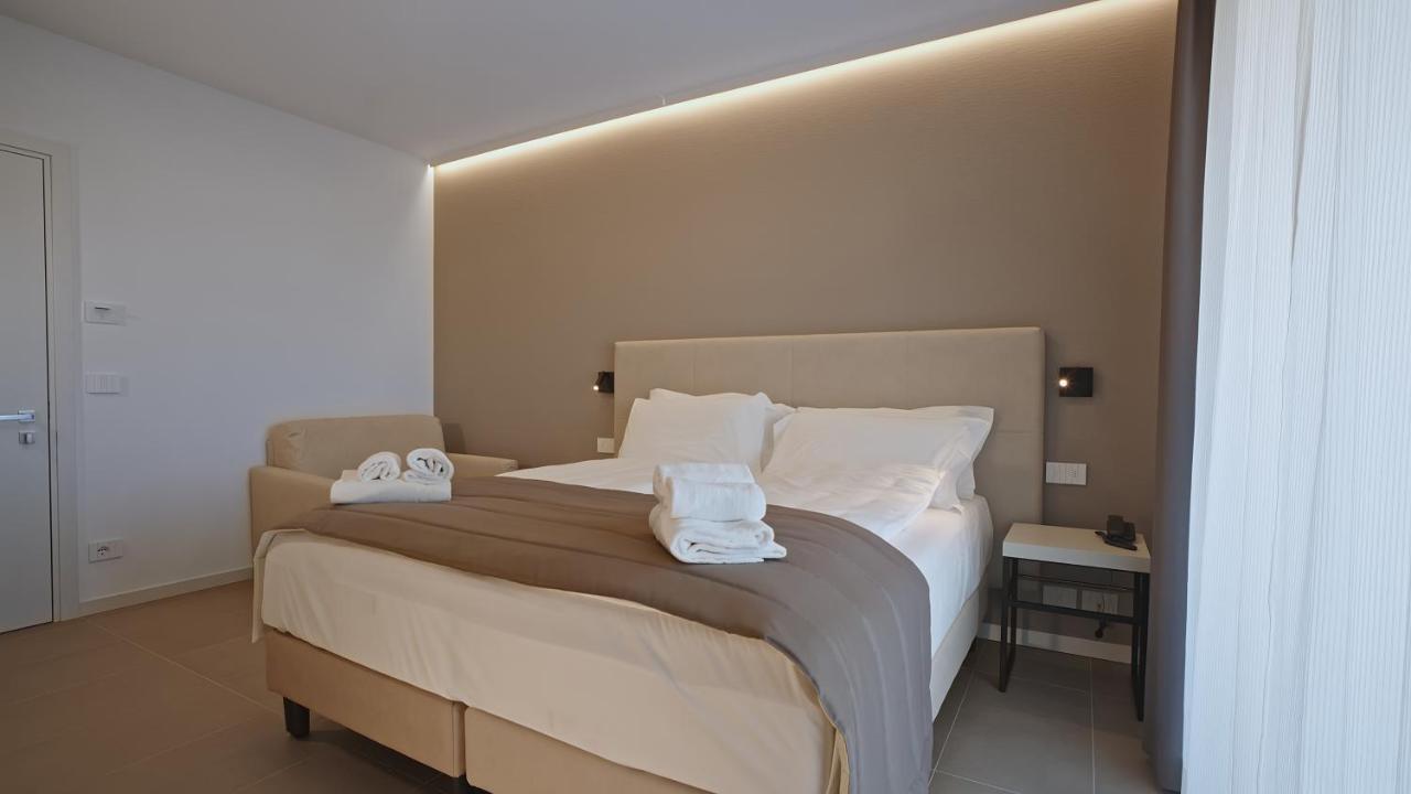 Hotel Cristal Sirmione Eksteriør billede